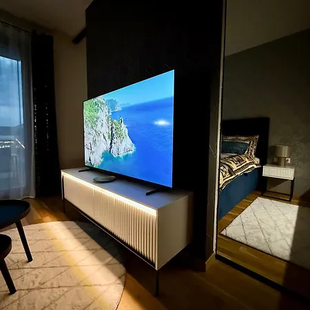 Andy's In Downtown Metropolis With Parking براتسيلافا