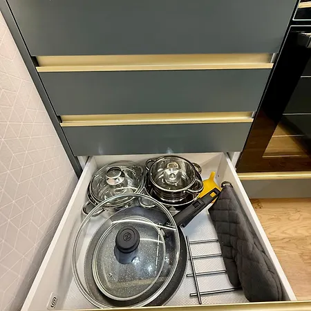 Andy's In Downtown Metropolis With Parking براتسيلافا