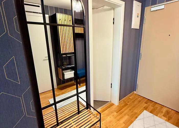 Lejlighed Andy's In Downtown Metropolis With Parking *